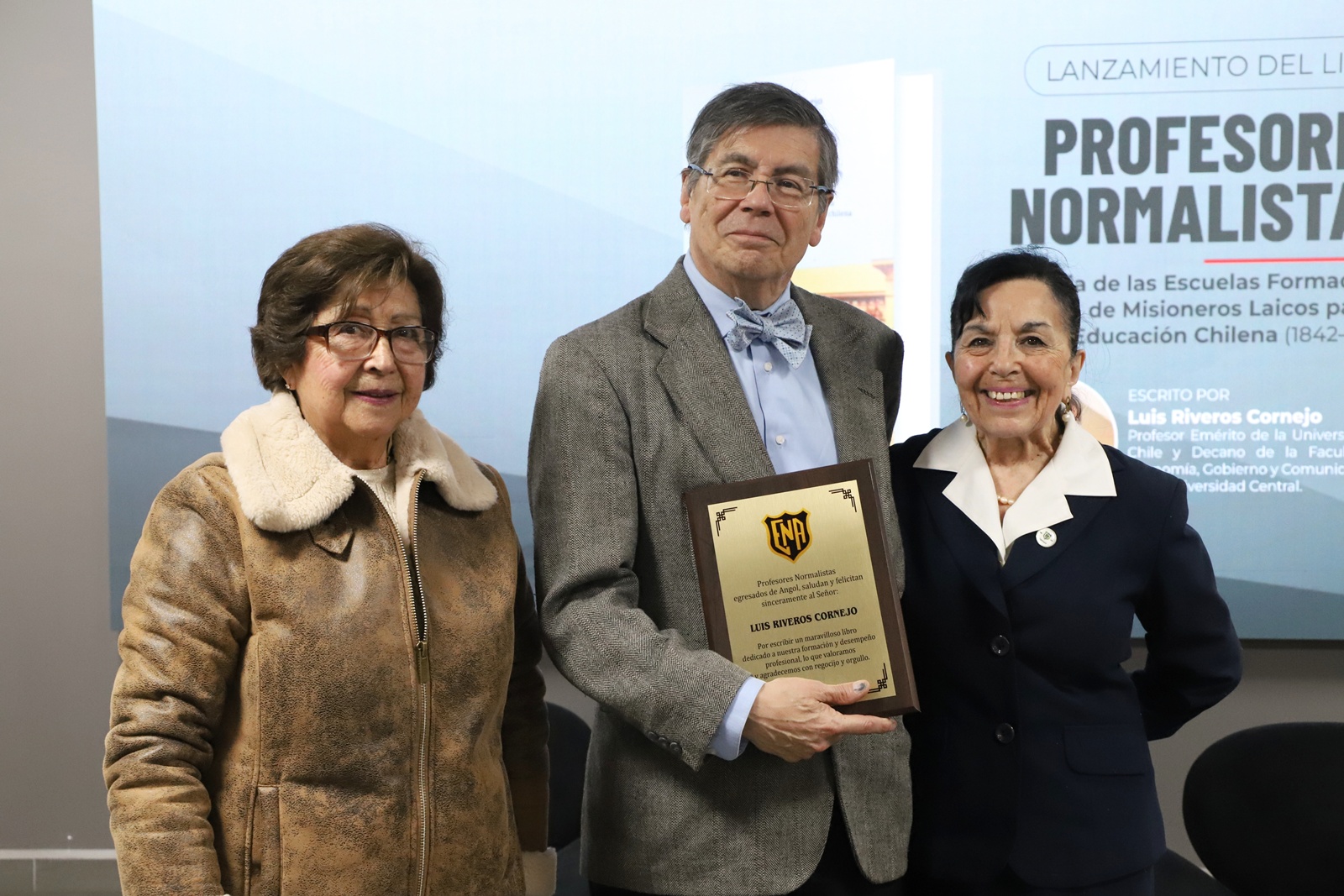 FOTO lanzamiento libro profesores normalistas 2