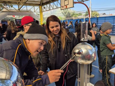 Con la Autónoma como protagonista: Más de mil estudiantes de La Calera disfrutaron de "Congreso Futuro en tu Comuna"