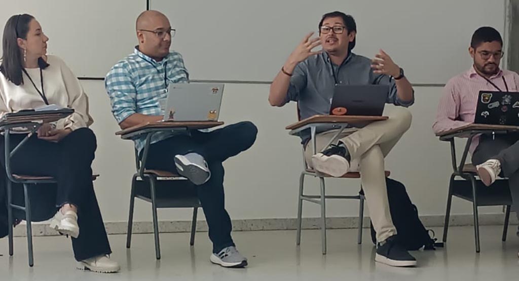 Ponencia Luis Tello