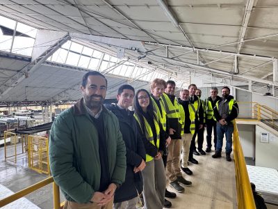 Dirección de Innovación y Transferencia fortalece lazos con la industria en visita a planta de Rosen