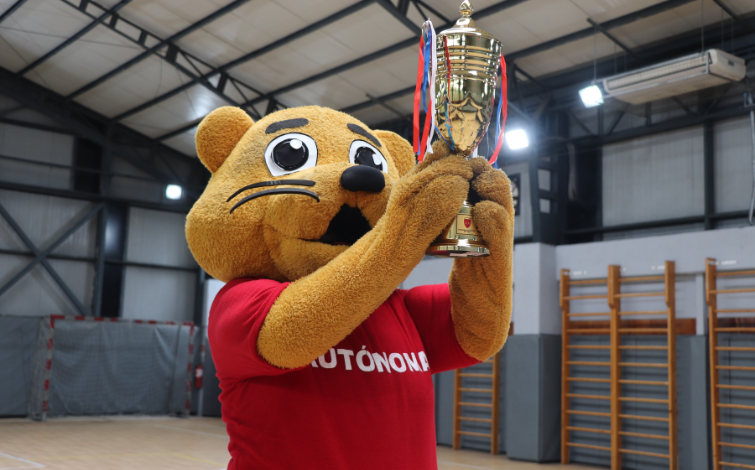 Deporte, compañerismo y sana competencia marcaron la II° Copa Interfacultades UA en Sede Santiago 