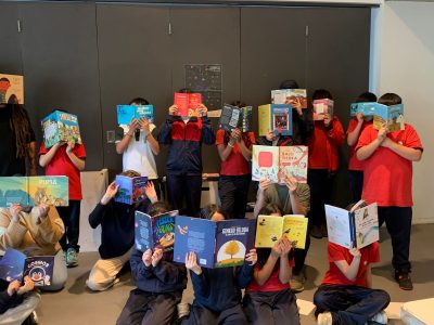 Centro de Comunicación de las Ciencias dona libros de divulgación a Cecrea La Ligua