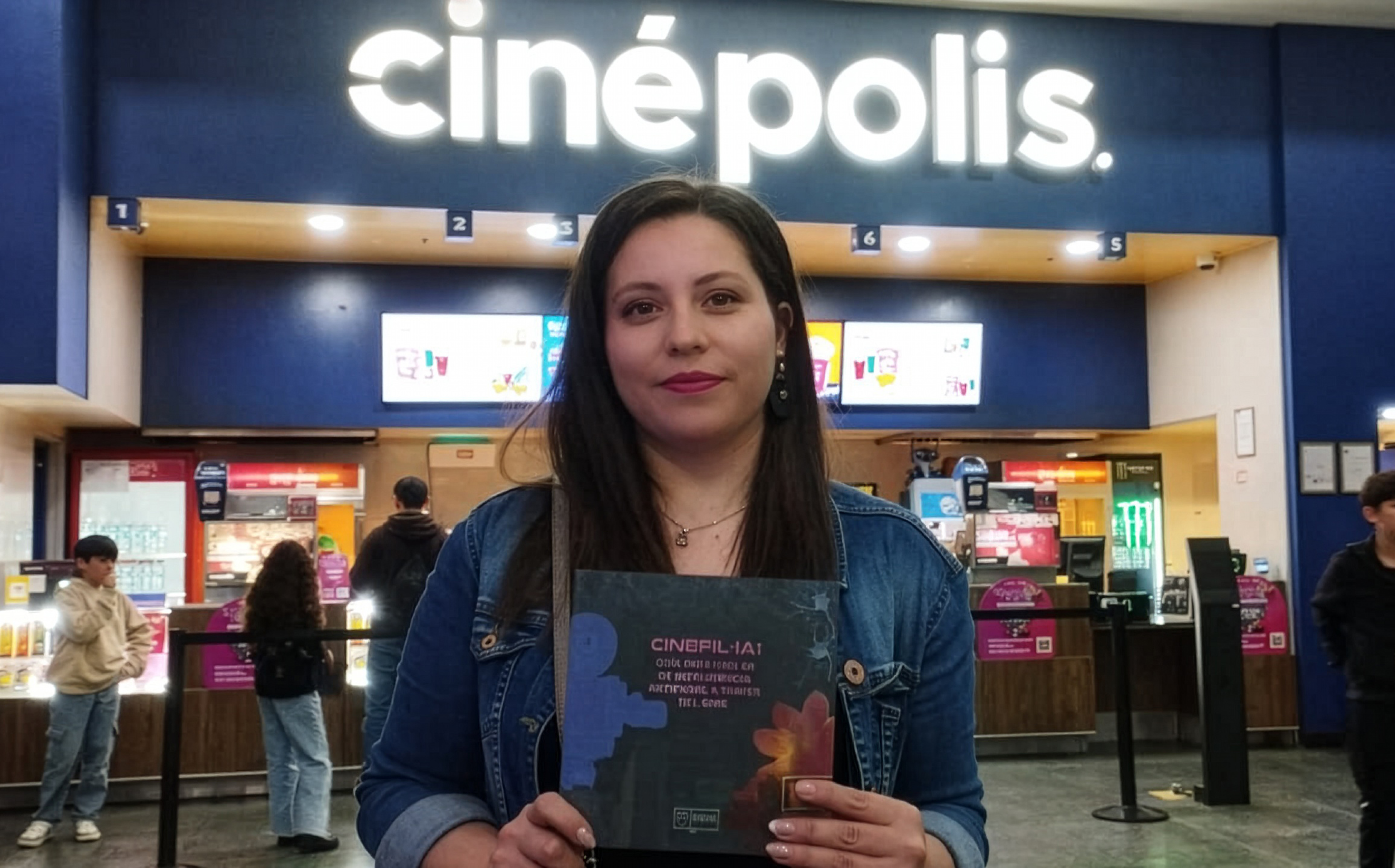 Centro de Comunicación de las Ciencias entrega más de 300 guías “Cinefil-IA” en diversas actividades en la región del Maule