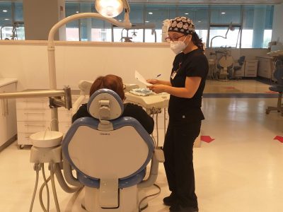 Voluntariado odontológico de la U. Autónoma brinda atención a vecinos de Bajos de Mena