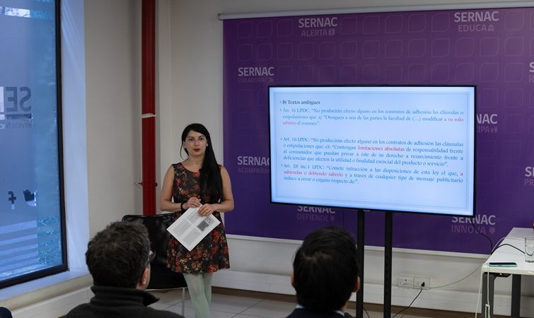 Académicos de la Facultad de Derecho participaron en ciclo “Conversaciones con Jurídica” del SERNAC
