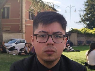 “La reflexión crítica es lo que convierte al conocimiento en transformación”