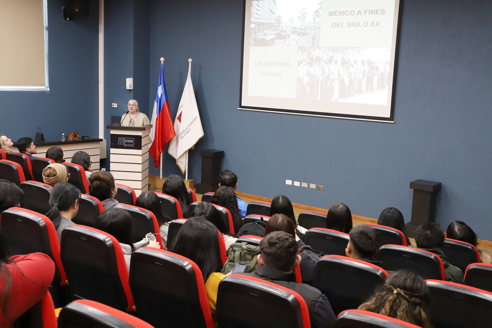 FOTO charla magistral literatura mexicana 1