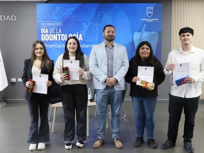 Universidad celebra el Día de la Odontología con ceremonia, reconocimientos y el estreno de un podcast en Sede Temuco