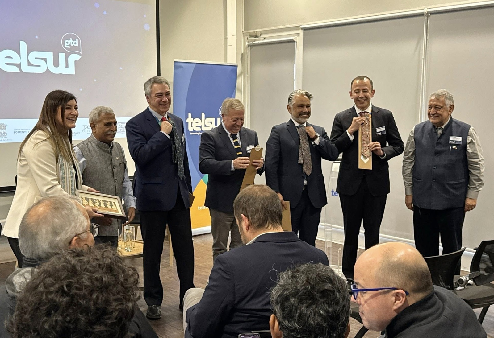 FOTO ua en foro internacional 1