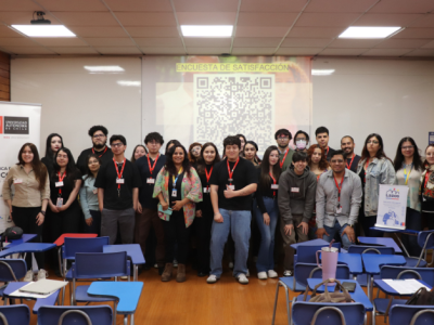 Estudiantes de Psicología fortalecen su formación clínica con seminarios sobre adolescencia y vida familiar 