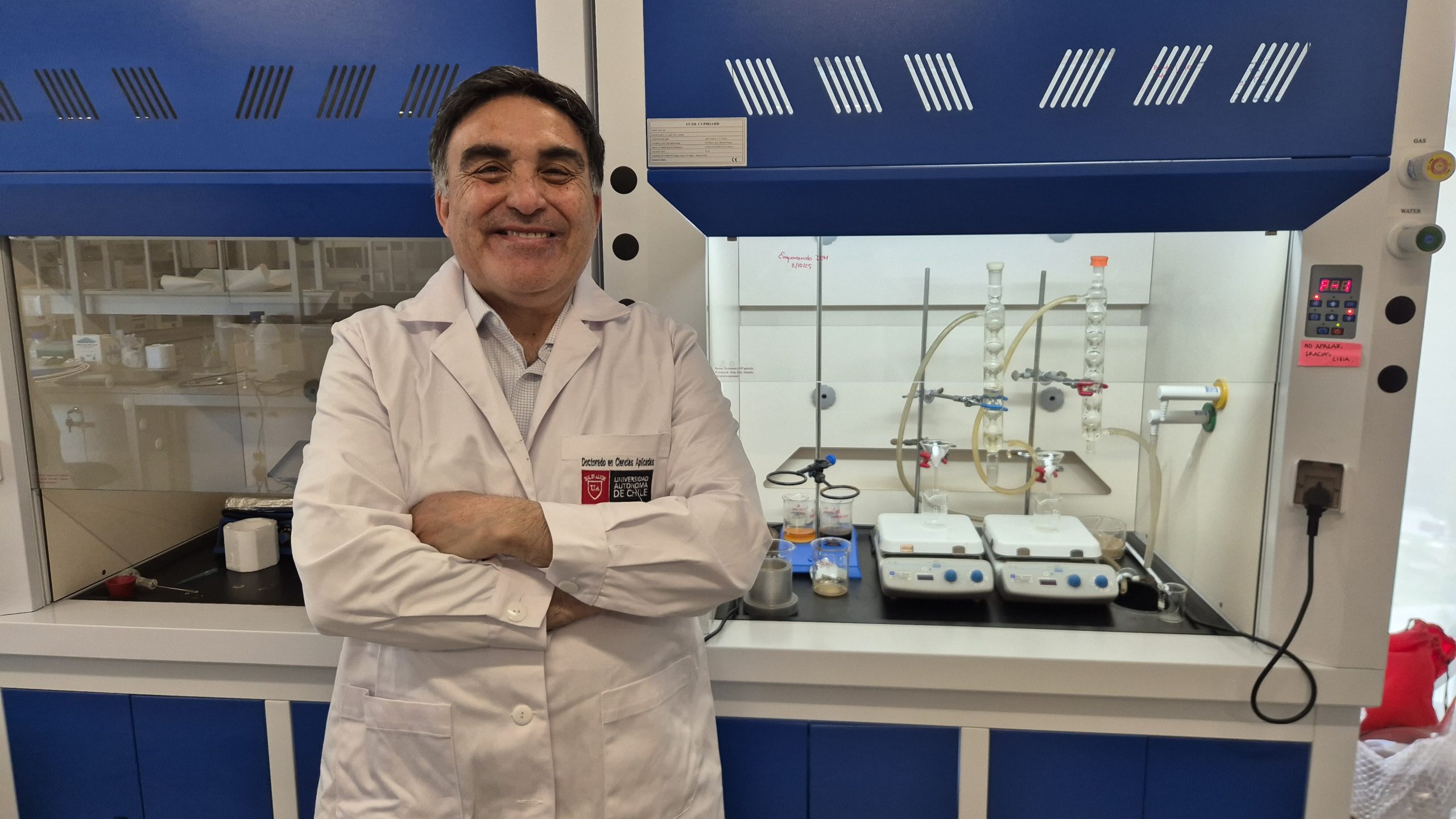 Antihongo orgánico: U. Autónoma busca frenar “moho gris” en industria frutícola chilena