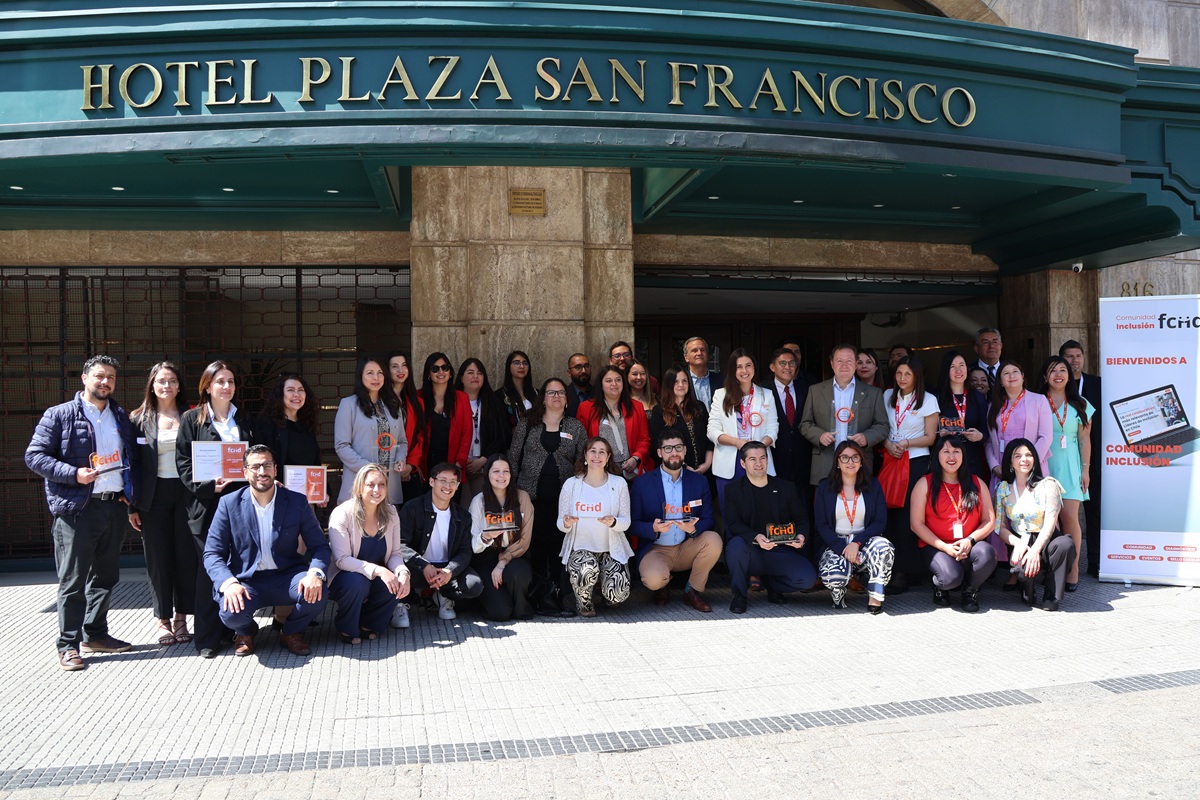 todo los premiados y participantes de la actividad