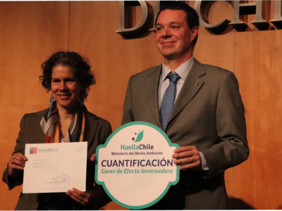 Universidad Autónoma fue sede de la Ceremonia de Reconocimiento HuellaChile 2025