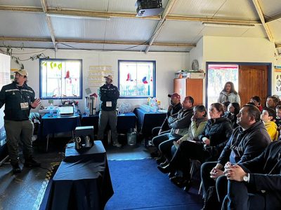 Universidad Autónoma de Chile y CONAF impulsan jornada de formación comunitaria en prevención de incendios en Curepto