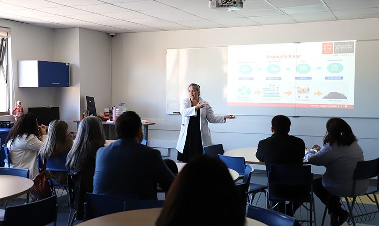 Taller de Economía Circular promueve hábitos sostenibles entre la comunidad universitaria