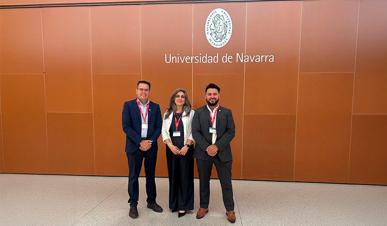 Programa MINERVA y Grupo de Investigación GIEOS de la Facultad de Administración y Negocios participa de conferencia internacional en España