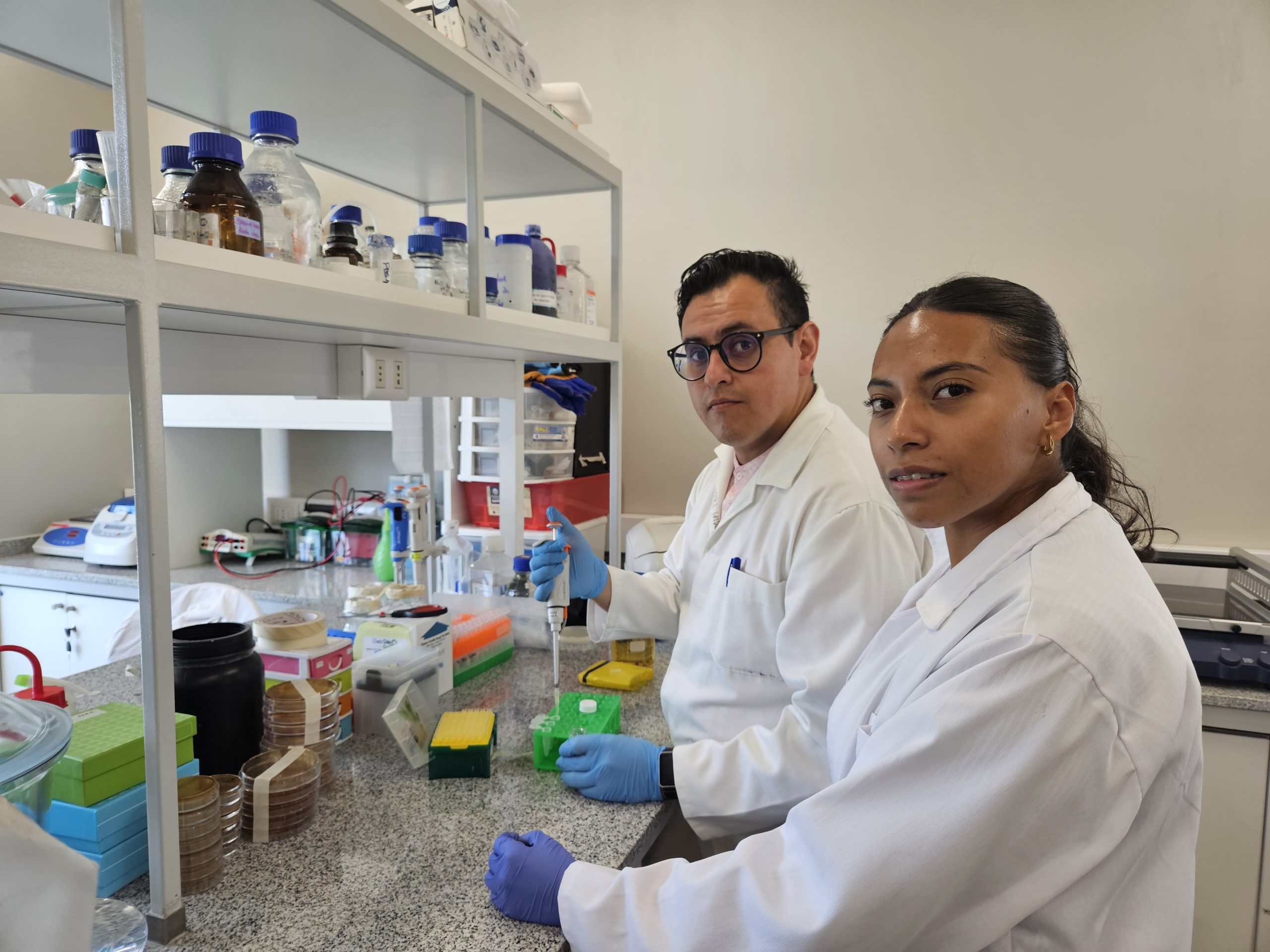 Estudiantes de doctorado de México realizan pasantía en el Instituto de Ciencias Aplicadas de la Universidad Autónoma