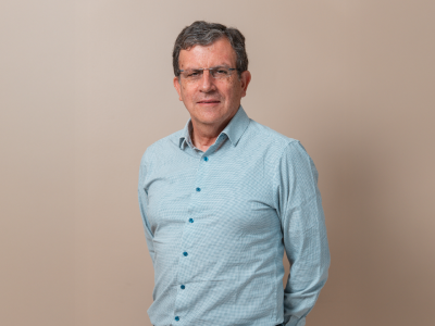 Director del Instituto de Ciencias Aplicadas presentó investigación sobre sustentabilidad alimentaria en Carver University