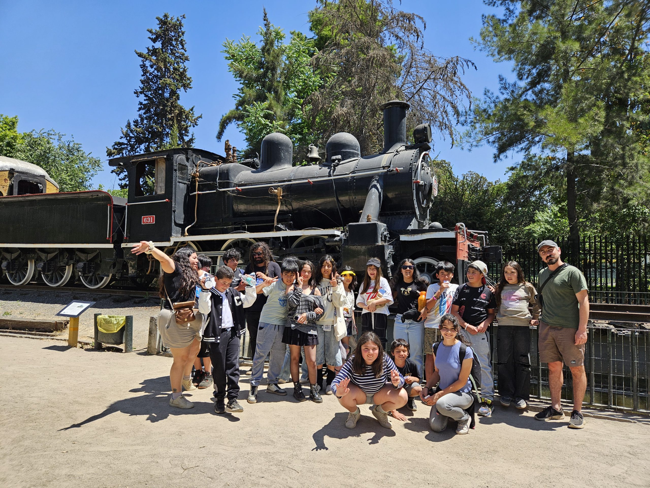 Convenio Cecrea-UA: niños y niñas de La Ligua visitaron museos emblemáticos del Parque Quinta Normal