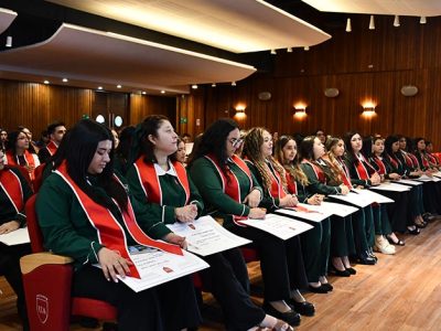 Emoción y orgullo en las titulaciones de la Facultad de Educación de la Universidad Autónoma de Chile en Talca