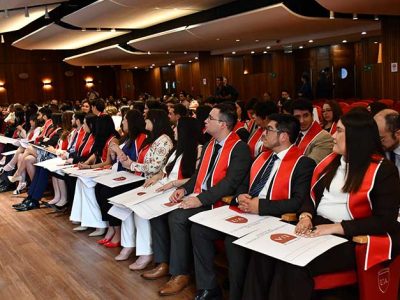 Nuevos licenciados en Ciencias Jurídicas viven un hito clave en la Universidad Autónoma de Chile, Sede Talca