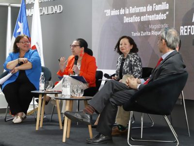 Conversatorio conmemora 20 años de la Reforma de Familia: justicia más humana y cercana