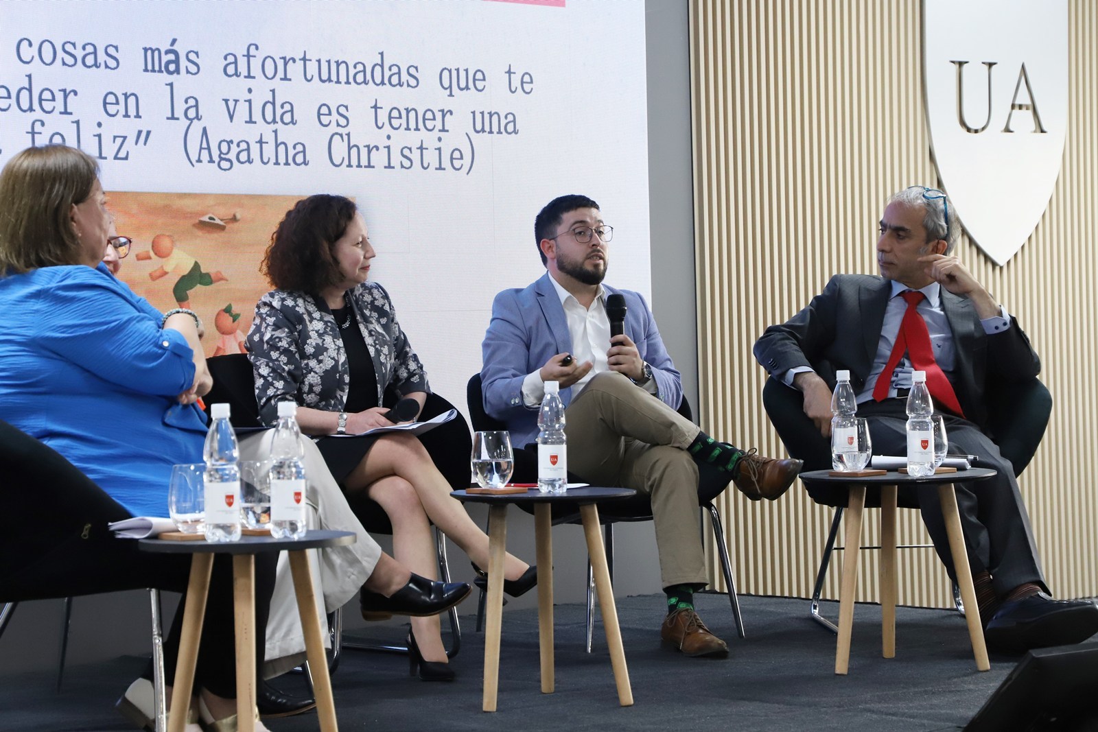 FOTO conversatorio reforma de familia 2