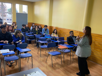 Clínica Psicológica El Llano Subercaseaux realizó ciclo de clases magistrales para fortalecer el desarrollo profesional de estudiantes de Psicología 