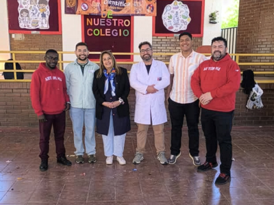 Académicos y estudiantes de Doctorado participan de Feria Científica Escolar en Colina