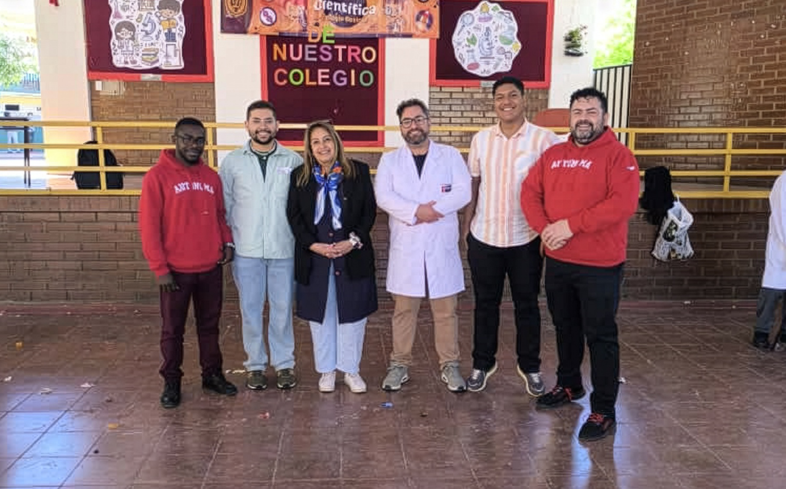 Académicos y estudiantes de Doctorado participan de Feria Científica Escolar en Colina