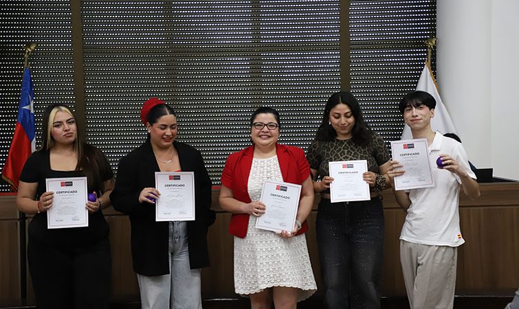Estudiantes de Pedagogía en Educación Básica realizaron Ceremonia de Reconocimiento