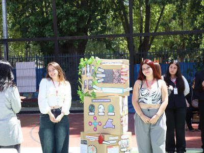 Feria de Prácticas 2025 de Trabajo Social destacó compromiso estudiantil y vinculación comunitaria