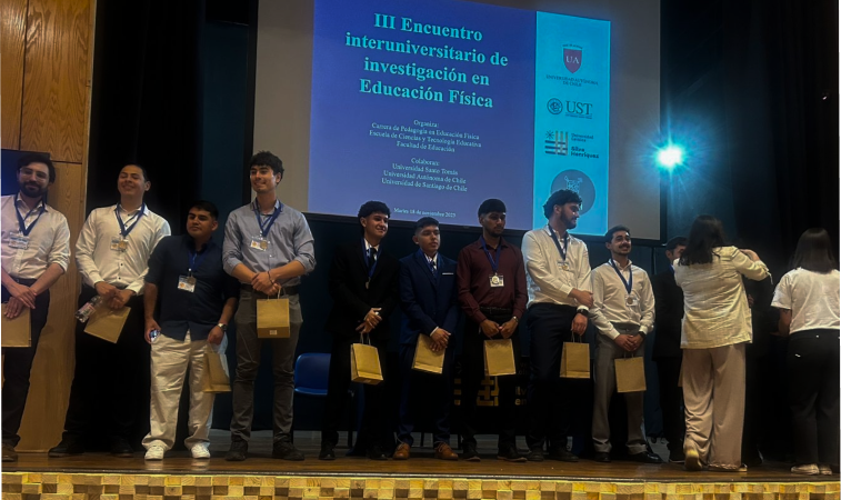 Estudiantes de Educación Física presentan investigaciones en el 3er Encuentro Interuniversitario 2025
