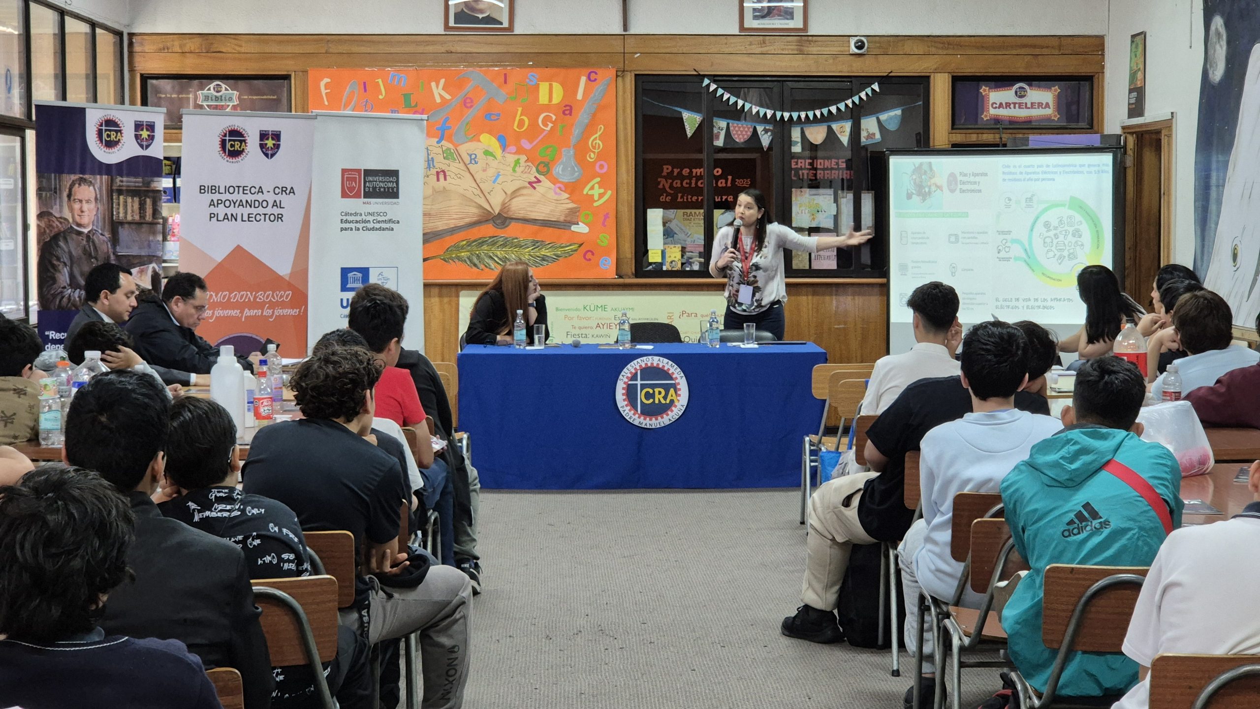 Estudiantes del Colegio Salesianos participaron en taller sobre economía circular organizado por el Centro de Comunicación de las Ciencias