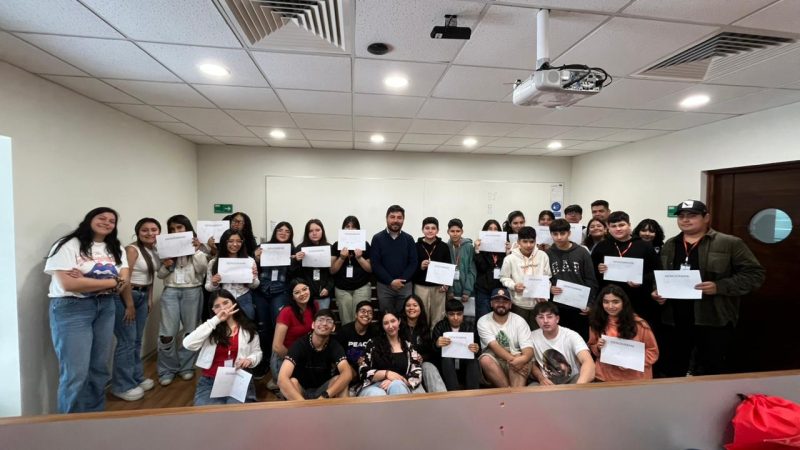 Estudiantes del Colegio Camilo Henríquez participaron en experiencia académica junto a la carrera de Trabajo Social