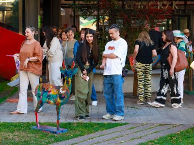 U. Autónoma y Fundación Huilo Huilo inauguran muestra itinerante que fortalece la conciencia ambiental y cultural de Chile