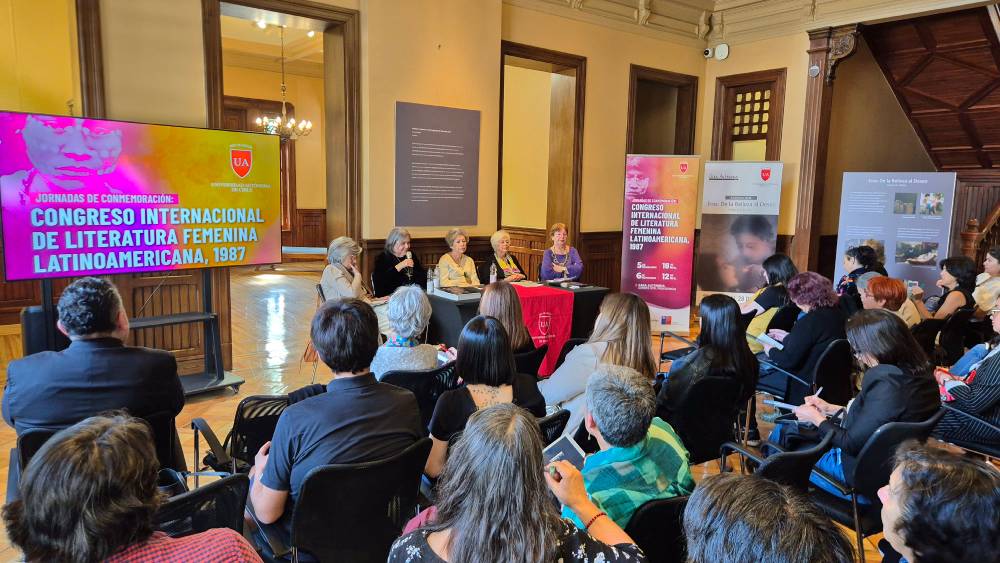 U. Autónoma conmemora el Congreso de Literatura Femenina de 1987 con nuevas miradas y alianzas