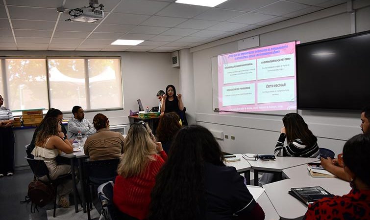 Educadoras y docentes participan en taller para fortalecer el pensamiento matemático en primera infancia y primer ciclo básico 