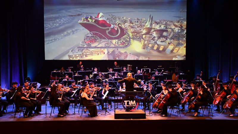 Universidad Autónoma y Teatro Regional del Maule brindaron maravilloso concierto navideño a la comunidad