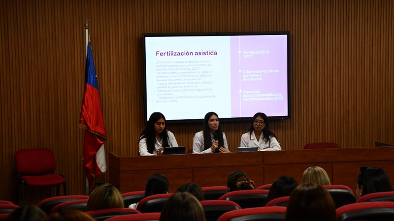 Universidad Autónoma realizó III Jornada de Matronería y Bioética centrada en la fertilización asistida
