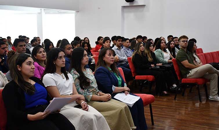 Universidad Autónoma de Chile reconoció el compromiso de su comunidad en la Ceremonia Espíritu UA 2025 