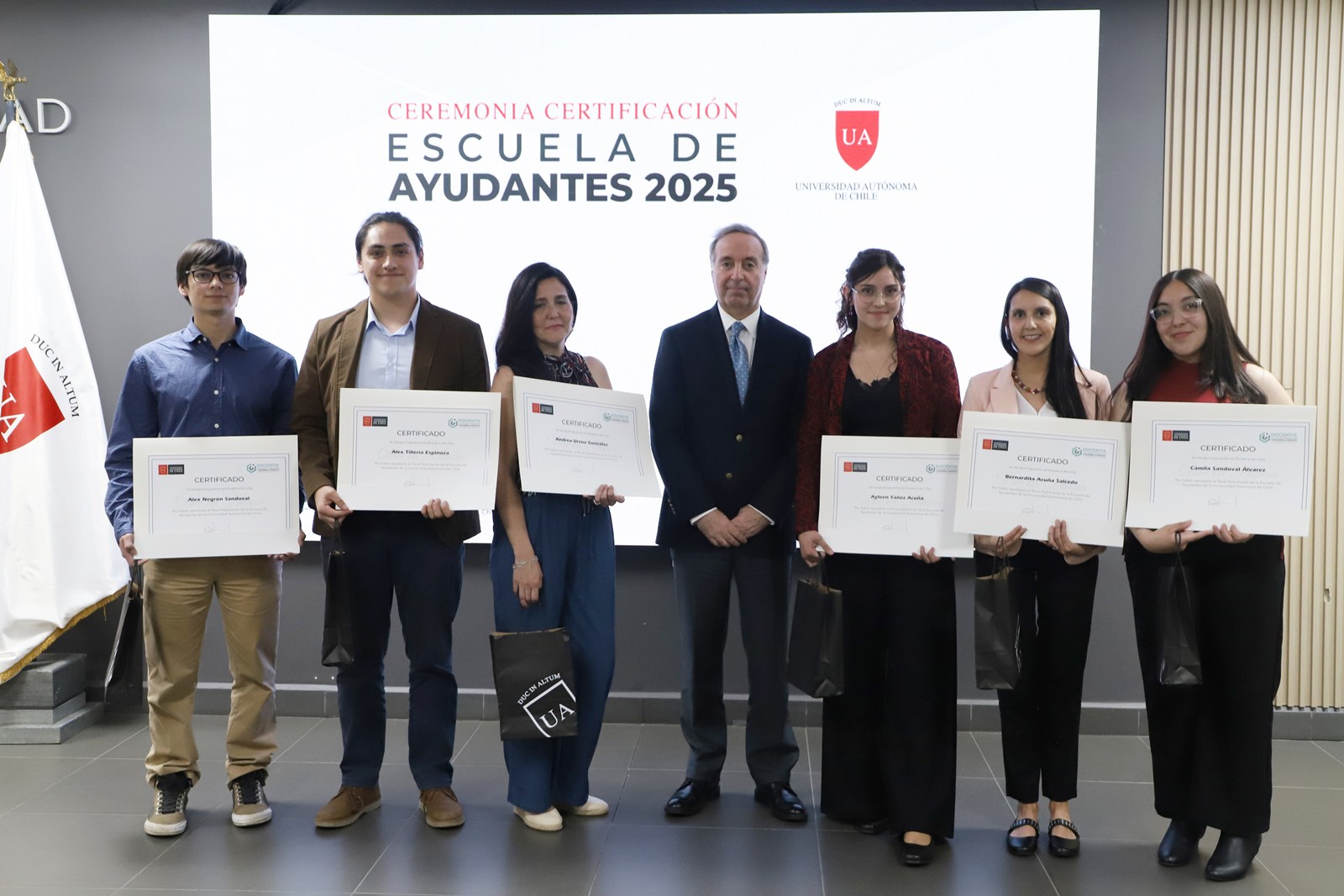 FOTO certificacion escuela de ayudantes 2