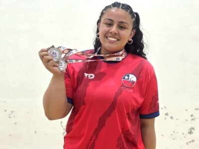 Estudiante de Odontología obtiene doble medalla de bronce en Mundial Juvenil de Racquetbol