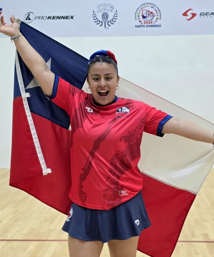 FOTO estudiante obtiene bronce en racquetbol 3