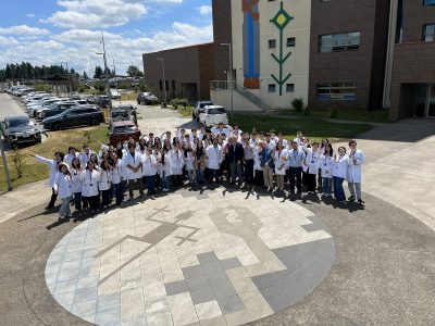 Estudiantes de Medicina fortalecen su vínculo con la comunidad en visita al Complejo Asistencial Padre Las Casas