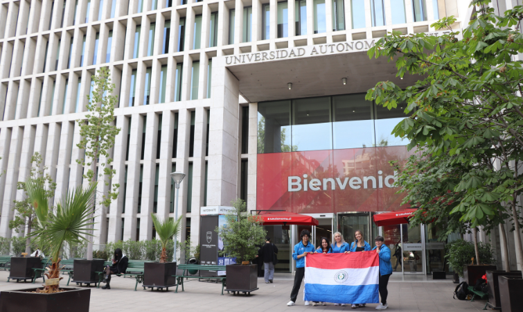 UA y UAP consolidan su alianza internacional con una semana de actividades en Santiago