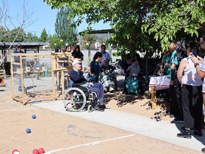 Universidad Autónoma de Chile inauguró Patio Inclusivo diseñado y construido por estudiantes en Fundación Las Rosas 