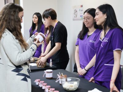Estudiantes de Nutrición y Dietética presentan innovadores alimentos saludables