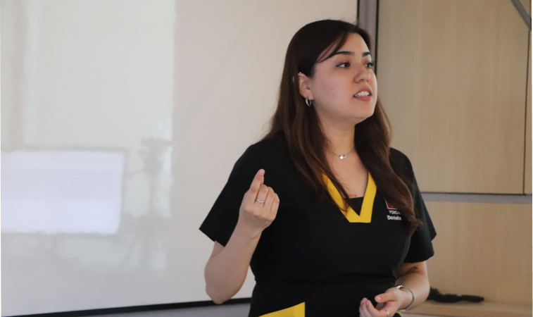 Estudiantes de Fonoaudiología presentan sus proyectos de investigación en jornada final