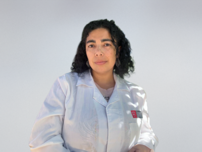 Científica de la U. Autónoma desarrolla “escudo biotecnológico” para rescatar la papaya de Iloca frente al cambio climático